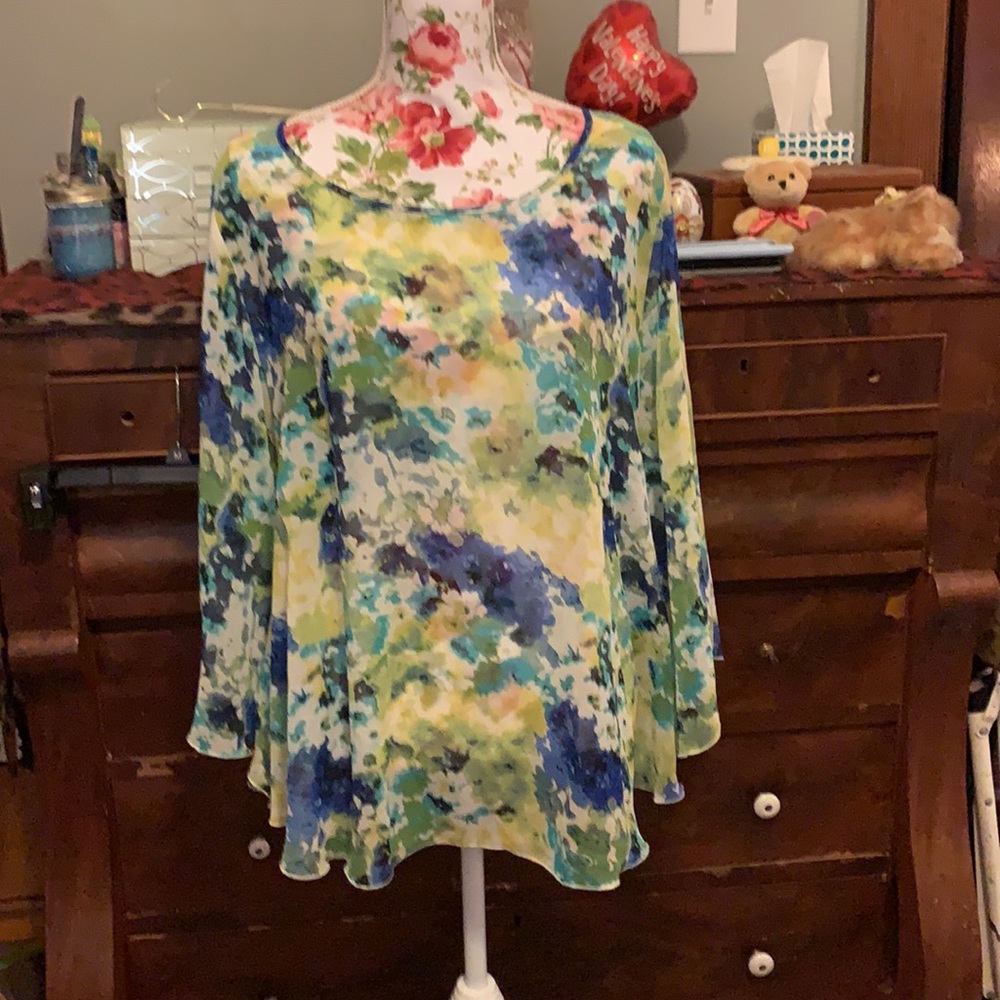 EUC/Apt 9 top/size XL